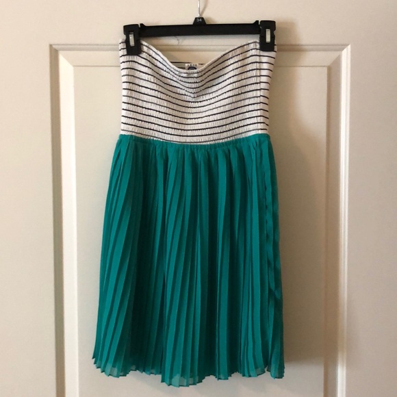 Roxy Mini Dress - Picture 2 of 5